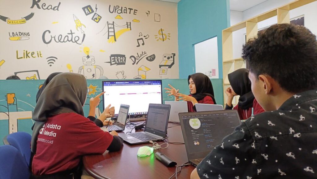 Jasa Kelola Sosmed Semarang